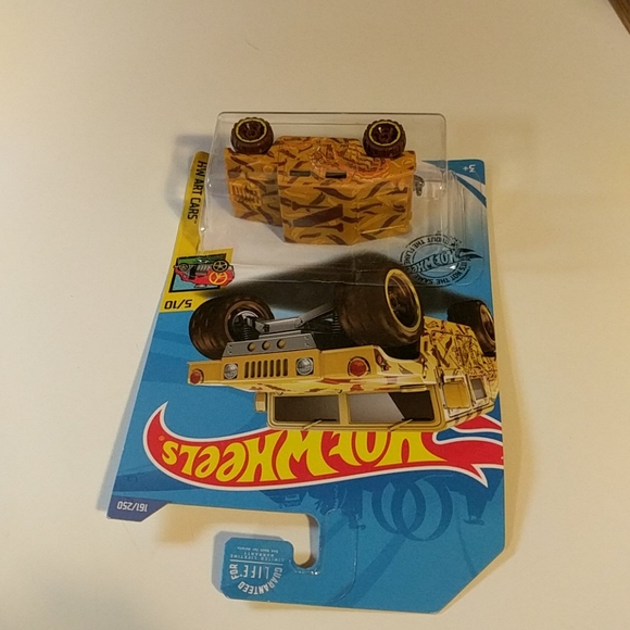 Hot Wheels Humvee - Picture 4 of 8